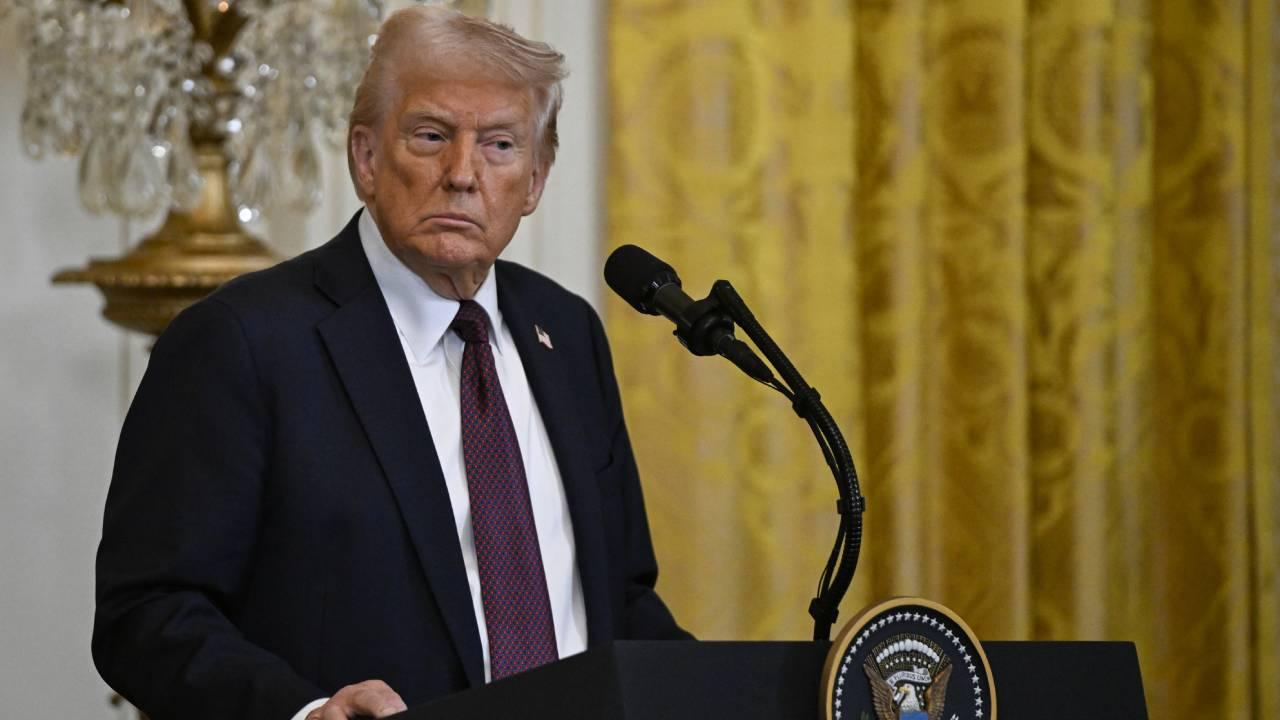 Trump tan Çin e  yüzde 50 ek tarife  tehdidi